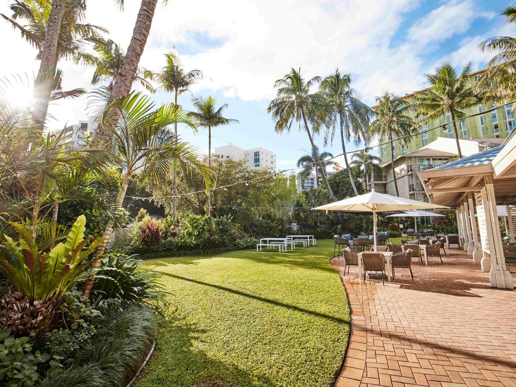 Novotel Cairns Oasis Resort Exteriör bild