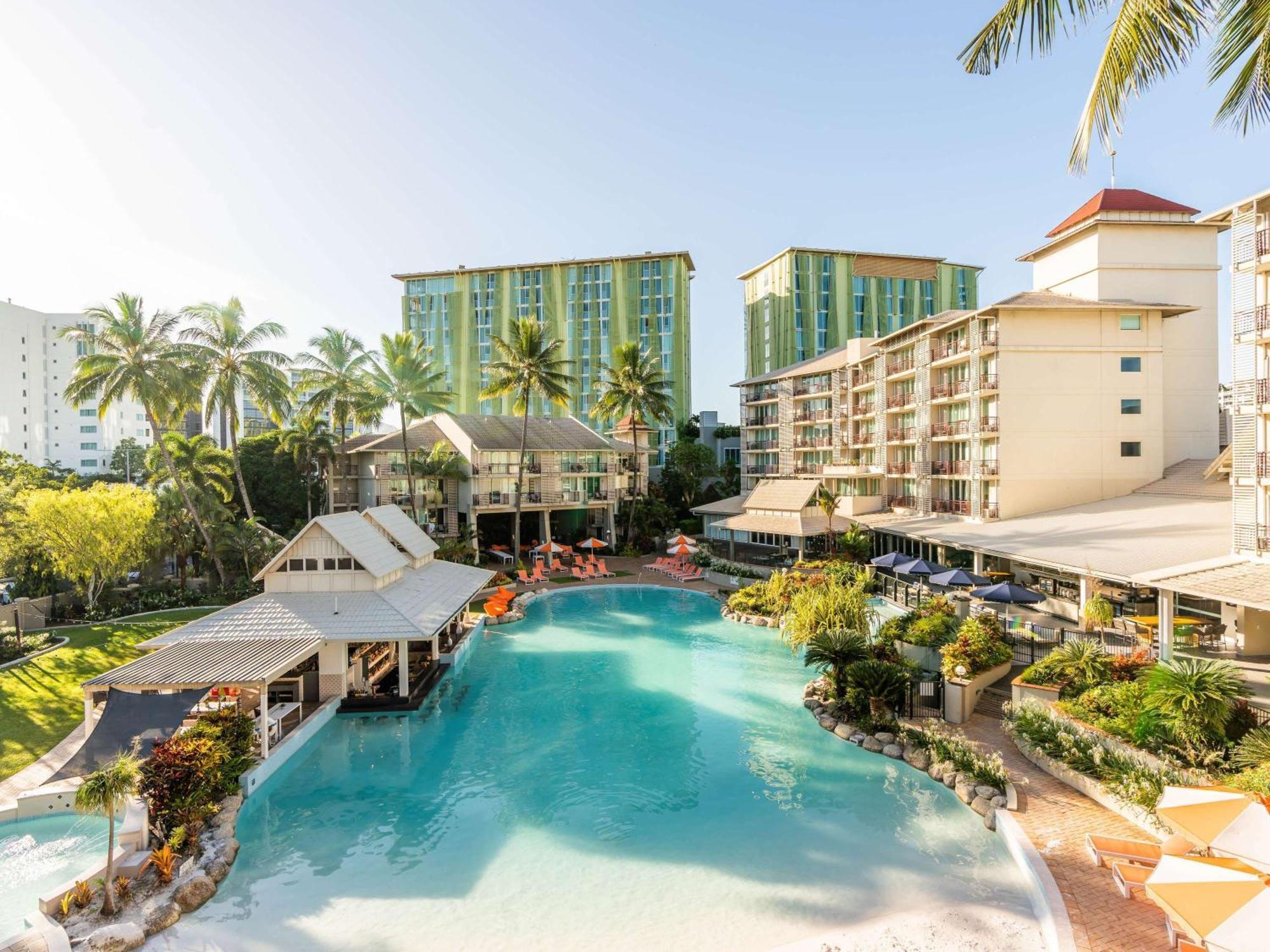Novotel Cairns Oasis Resort Exteriör bild